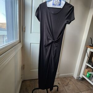 Elegant Black Knotted Dress